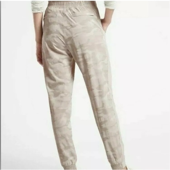 Athleta Brooklyn Textured Jogger Camo - Picture 2 of 14